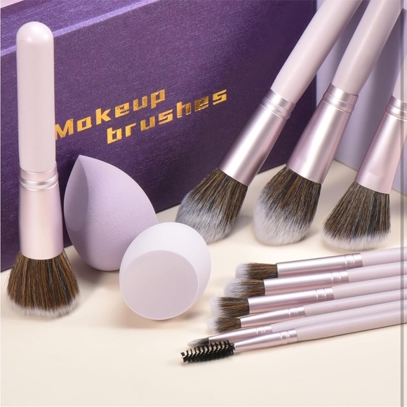 Makeup Brush Set with blending Sponges - Picture 6 of 10